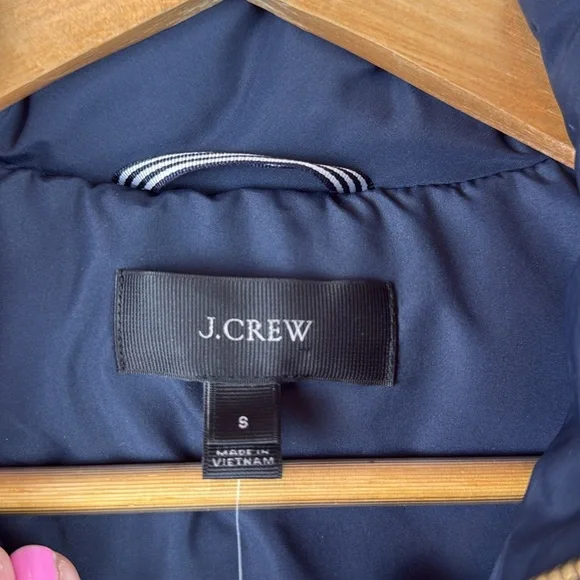 New nwt J.Crew Tartan Plaid Mountain Puffer Vest small - Picture 6 of 13